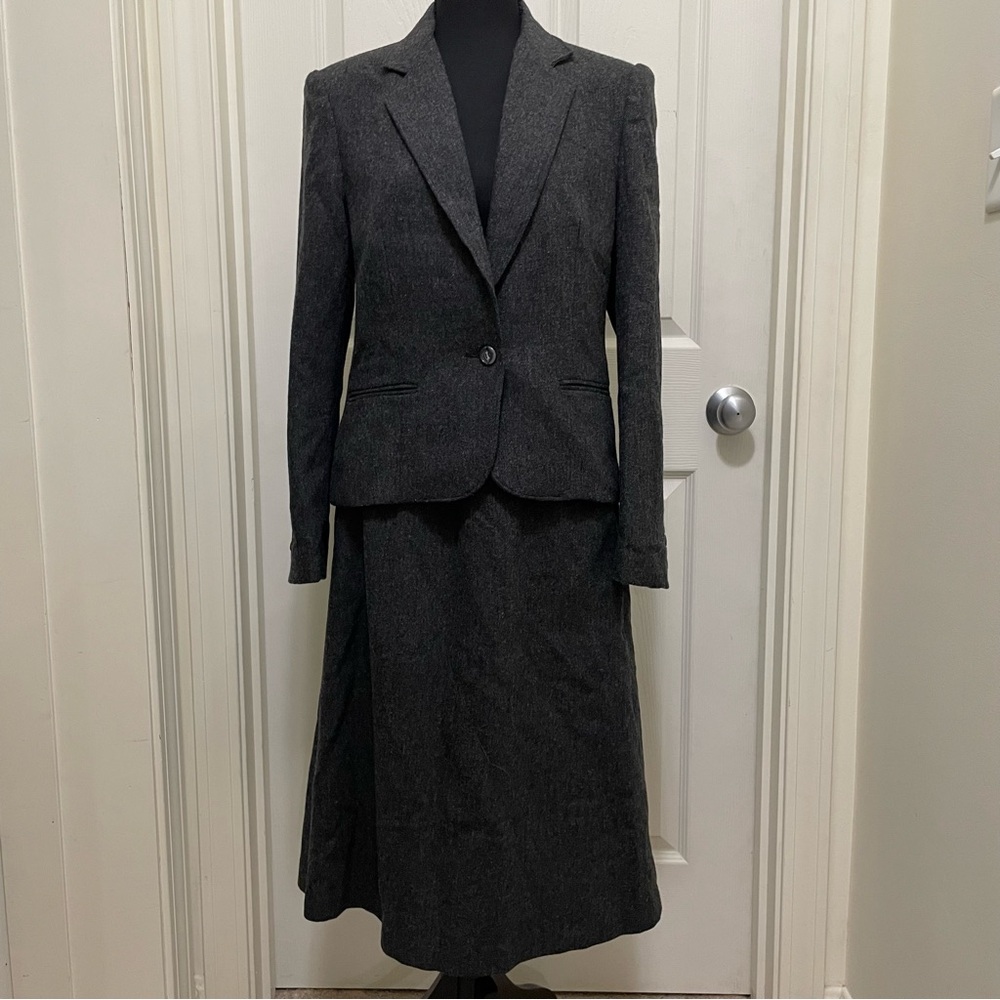 Vintage Women's Essex Junction‎ 2 Piece Skirt & Blazer Set 60% Reprocessed Wool